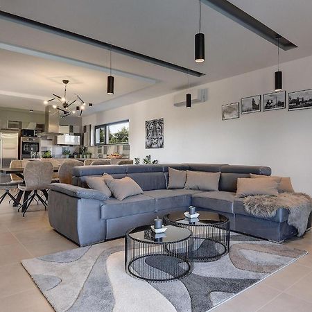 Villa Ula PUY 외부 사진